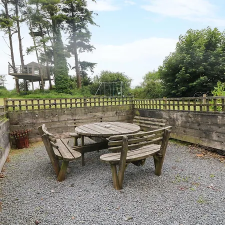 בית נופש Childwall Tullogher